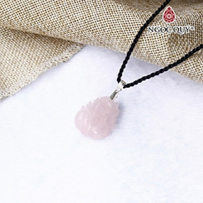 Mặt dây chuyền nữ hoàng hồ ly 9 đuôi thạch anh hồng hợp mệnh hỏa, thổ - Ngọc Quý Gemstones