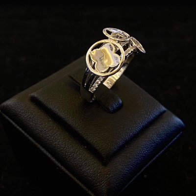 nhẫn vàng 18k nữ 3 mặt hoa