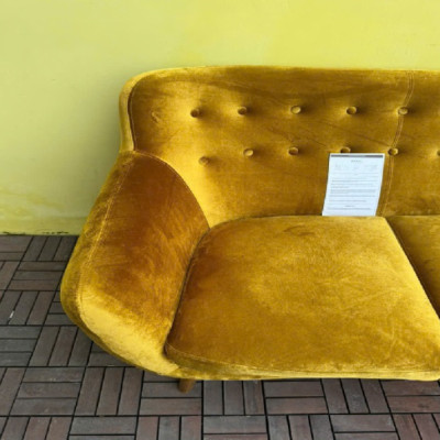 Sofa băng bọc nhung SM26CT Juno Sofa KT Ngang 183 x Sâu 79 x Cao 46 / 84 cm - Màu vàng 