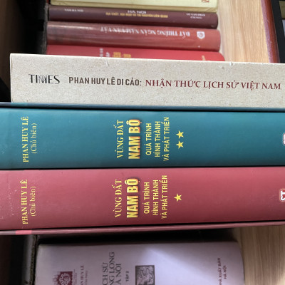 Combo: Vùng đất Nam Bộ - quá trình hình thành và phát triển  và Phan Huy Lê di cảo: nhận thức lịch sử Việt Nam 