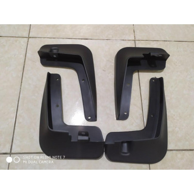 Bộ Chắn bùn theo xe dành cho Xpander