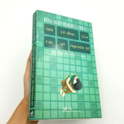 Sách - Nỗi cô đơn của các số nguyên tố (TB 2023) (Nhã Nam HCM)