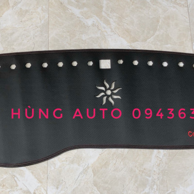 HCM-Thảm Phủ Taplo Da Kia Cerato Đời Vân Carbon 2019-2020-2021 Cao Cấp