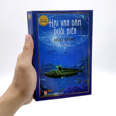 Hai Vạn Dặm Dưới Biển (Tái Bản 2022)