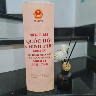  Sách Niên Giám Quốc Hội- Chính Phủ Khóa XV & Hội Đồng Nhân Dân, Ủy Ban Nhân Dân Nhiệm Kỳ 2021- 2026